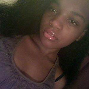 Meet your Posher, Khadajai